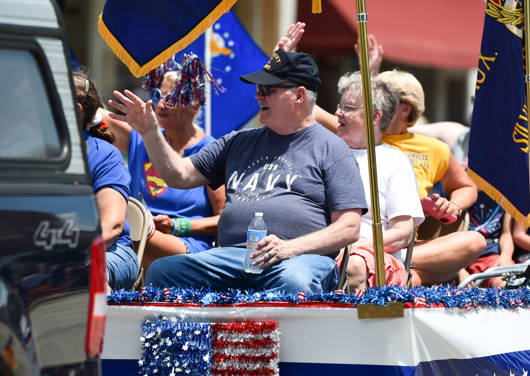 070519-mda-nws-em4thparade-013a.jpg